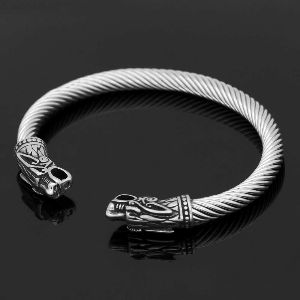 Pulsera vikinga de acero inoxidable con dragones ardientes