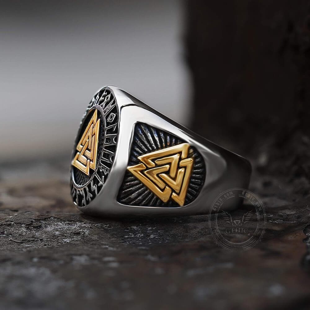 Anillo vikingo de acero inoxidable con forma de triángulo de Runas Valknut