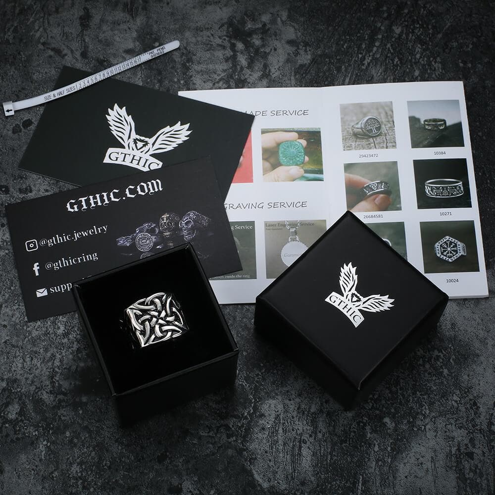 Anillo vikingo de acero inoxidable con nudo celta