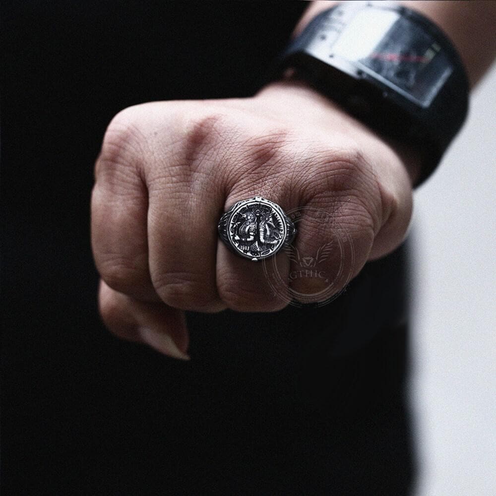 Anillo de acero inoxidable del antiguo faraón egipcio Horus Tutankamón