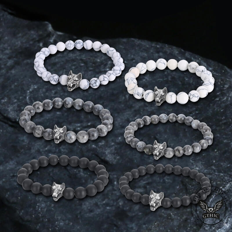Pulsera de cuentas turquesas de lobo aullador
