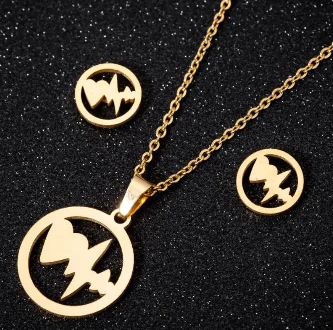 Stainless Steel Love Heart Necklaces For Women - Lootquake