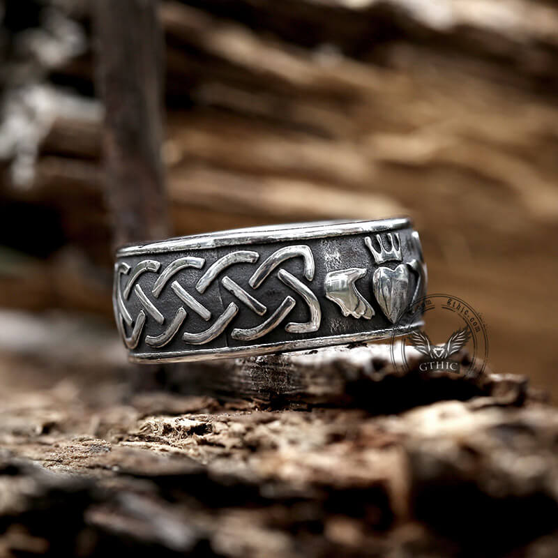 Anillo vikingo de acero inoxidable Claddagh irlandés