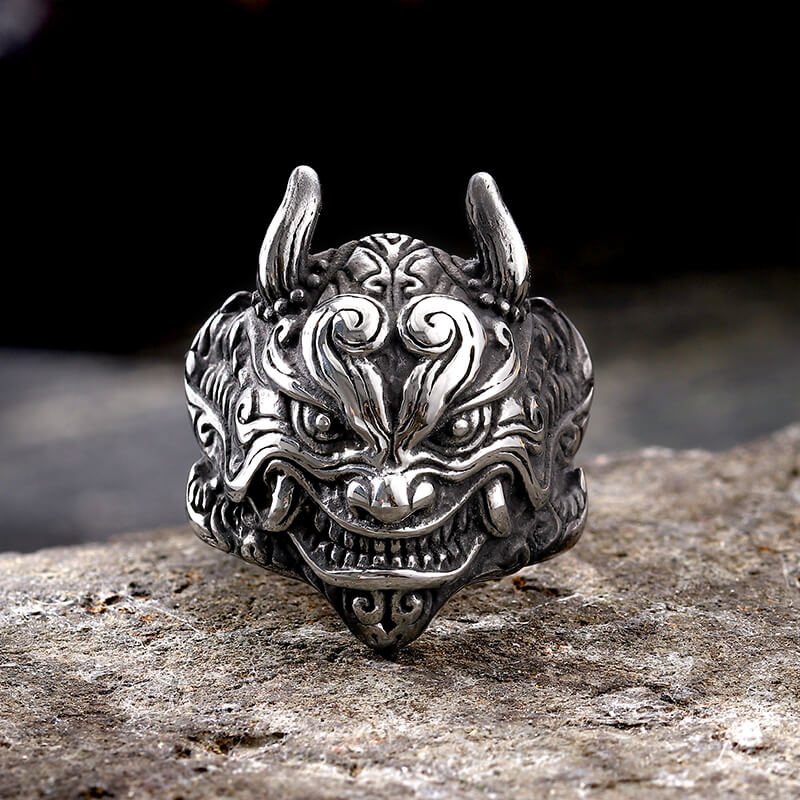 Anillo de acero inoxidable con el símbolo del demonio japonés Oni