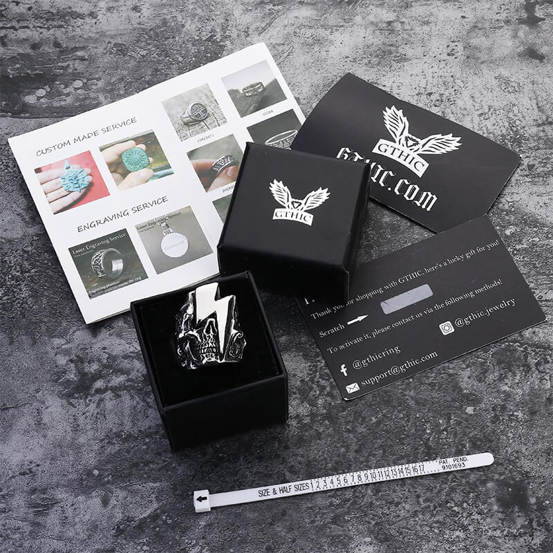 Anillo de motociclista de acero inoxidable con calavera de rayo