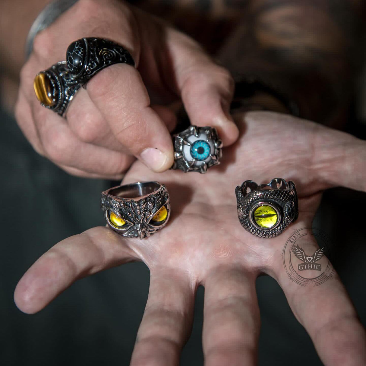 Anillo de acero inoxidable con forma de búho