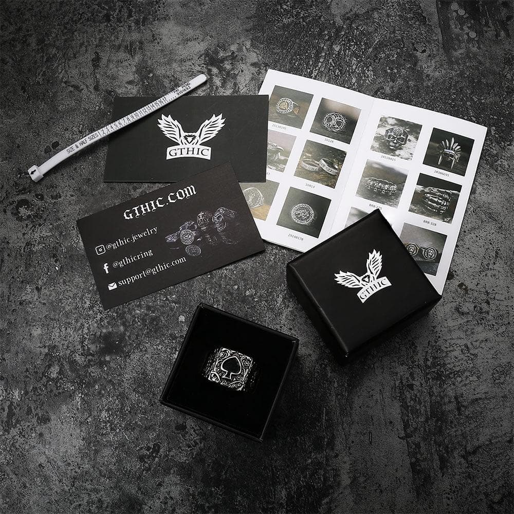 Anillo de motociclista de acero inoxidable con espadas de póquer