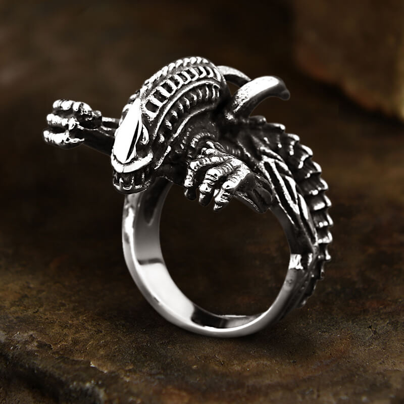 Anillo de calavera de acero inoxidable Predator