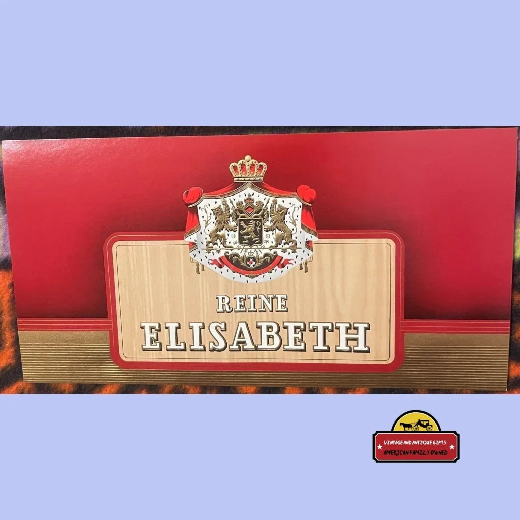 Rare Antique Royal Cigar Label Unveils 1900s Elegance