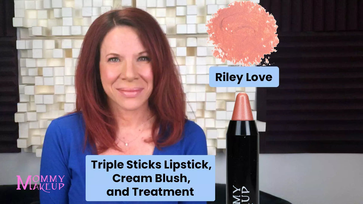 Lápiz labial Triple Sticks, rubor en crema y tratamiento en Riley Love