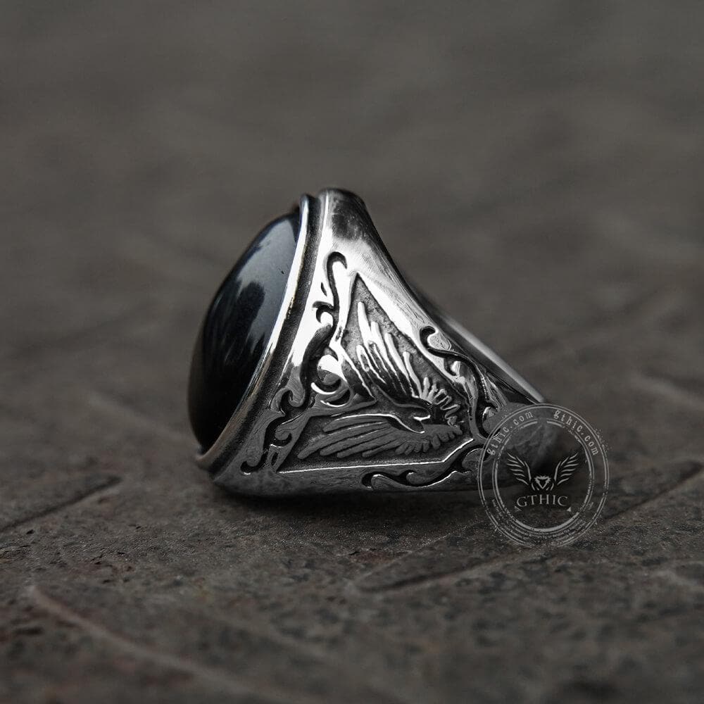 Anillo de acero inoxidable con gemas y diseño retro