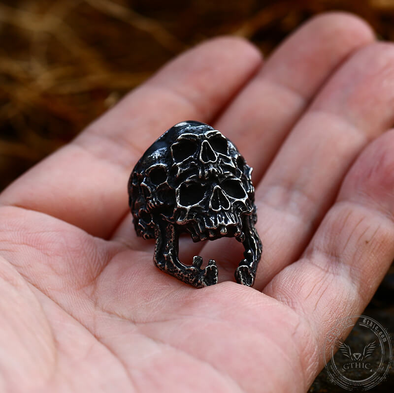 Anillo de acero inoxidable con calavera rugiente multifacética