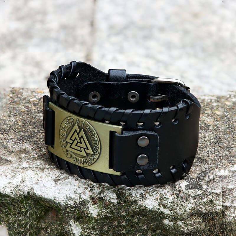 Pulsera vikinga de cuero y aleación con runas Valknut