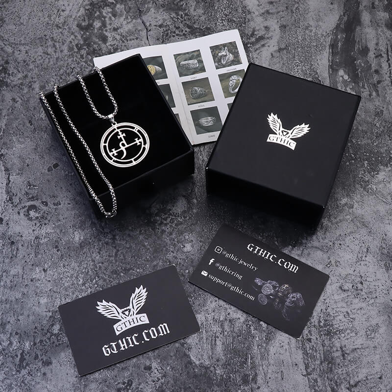 Collar de acero inoxidable con el sello de Lilith