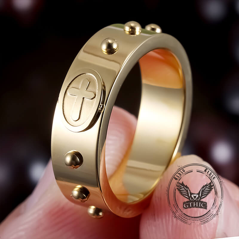 Anillo de acero inoxidable con cruz de lunares sencillos