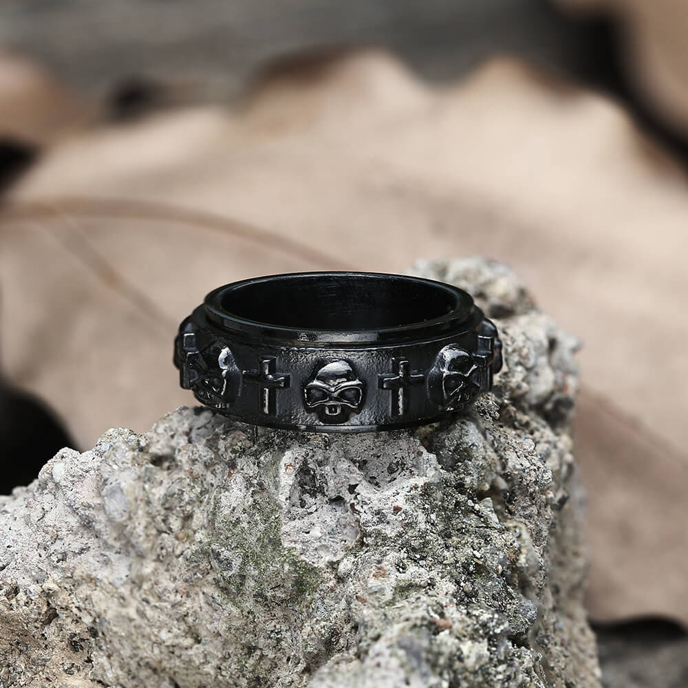 Anillo giratorio de acero inoxidable con cruz de calavera