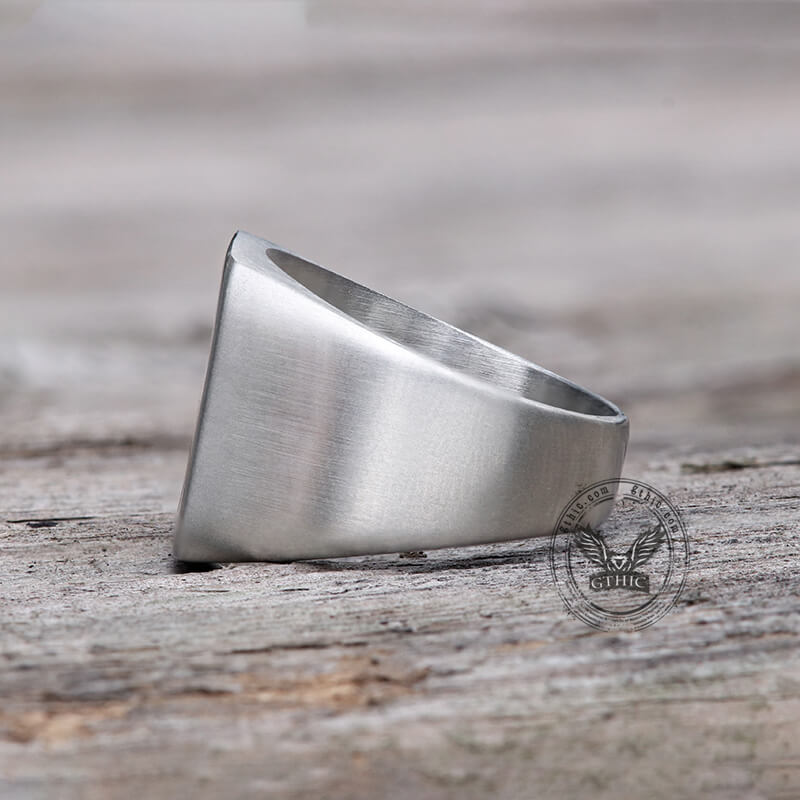 Anillo cristiano de acero inoxidable con la cruz de San Benito