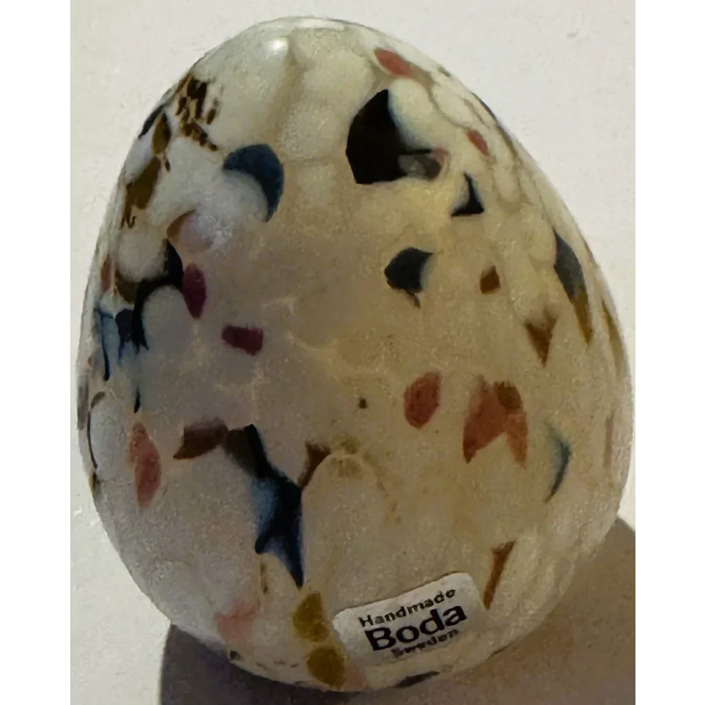 Stunning Kosta Boda Glass Egg Dazzles Collectors