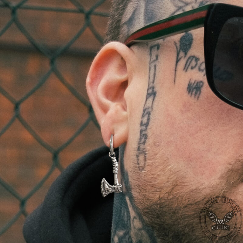 Pendientes de acero inoxidable con hacha vikinga y lobo