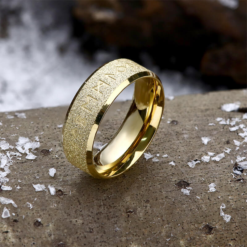 Anillo de acero inoxidable esmerilado con runas vikingas