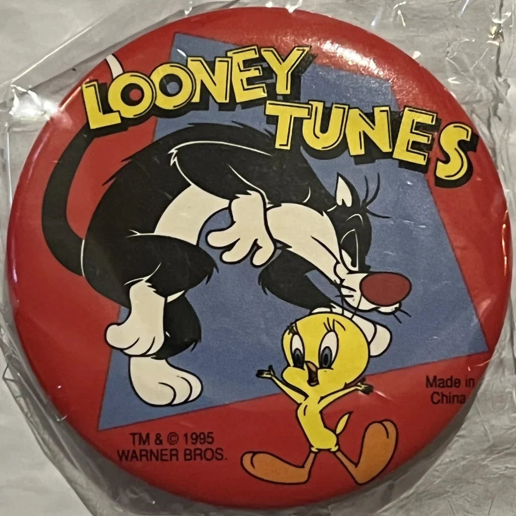 Rare 1995 Looney Tunes Pin Sylvester and Tweety Unopened Collectible