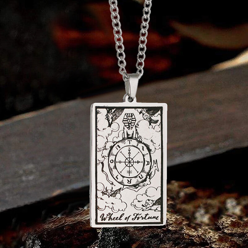 Collar de acero inoxidable con la carta del Tarot de la Rueda de la Fortuna