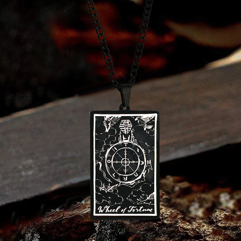 Collar de acero inoxidable con la carta del Tarot de la Rueda de la Fortuna