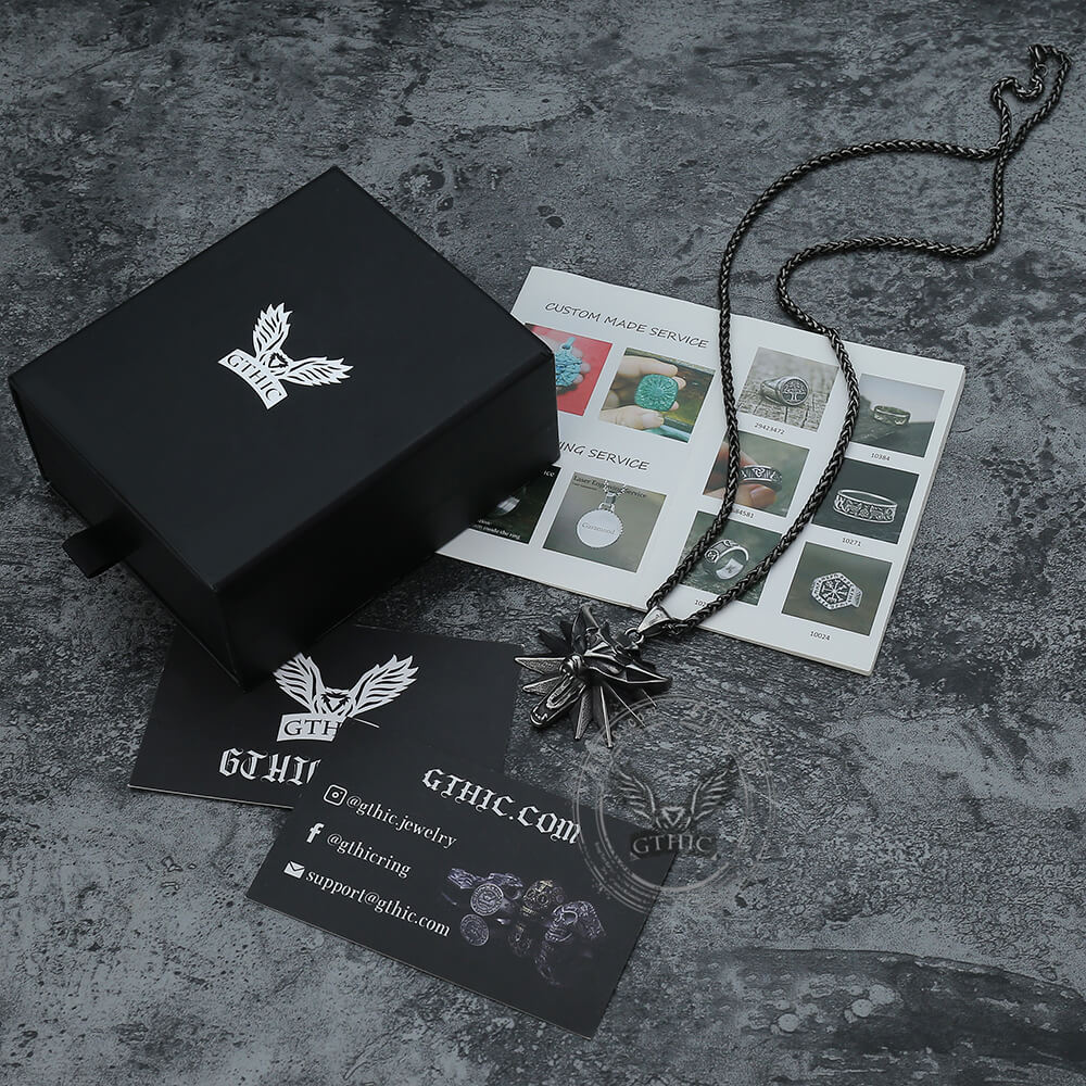 Colgante de acero inoxidable con cabeza de lobo de Wild Hunt