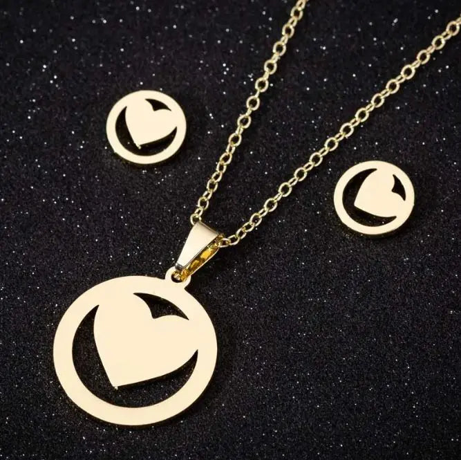 Stainless Steel Love Heart Necklaces For Women - Lootquake