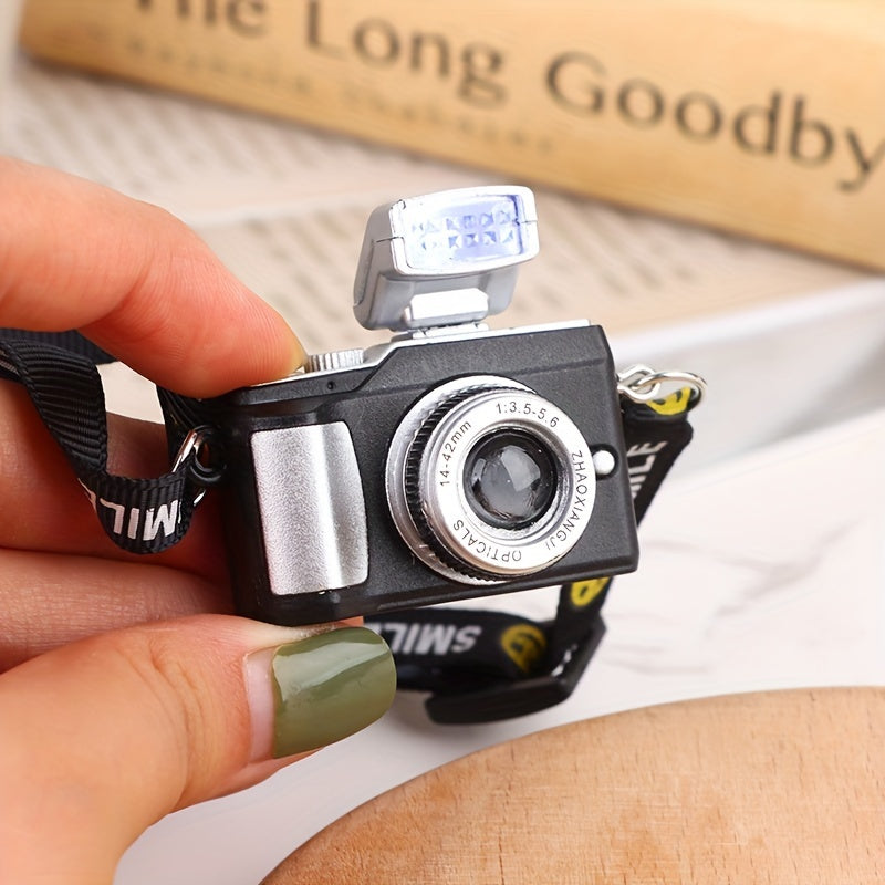 Cámara digital en miniatura "Maravilla de bolsillo" para casas de muñecas: el regalo perfecto para coleccionistas y fotógrafos, a partir de 14 años.