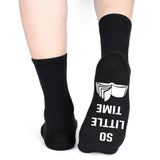 1 Pair of Novelty Crew Socks - Ultra-Breathable, Super Soft, and Humorous Letter Print Design - Ideal for Men, Perfect for Outdoor Activities, Unique Gift for Book Lovers