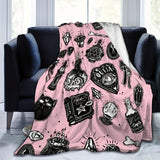 Couverture en flanelle imprimée Halloween, douce et confortable, idéale pour la sieste, le voyage, le canapé, le lit, le bureau, la décoration intérieure, cadeau d'anniversaire, d'Halloween, pour garçons, filles et adultes, disponible en toute saison.