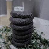 Bougie parfumée effrayante Cobra royal noir - Ovale, cire de soja, mèche unique avec accents scintillants pour une décoration d'Halloween et une idée cadeau unique
