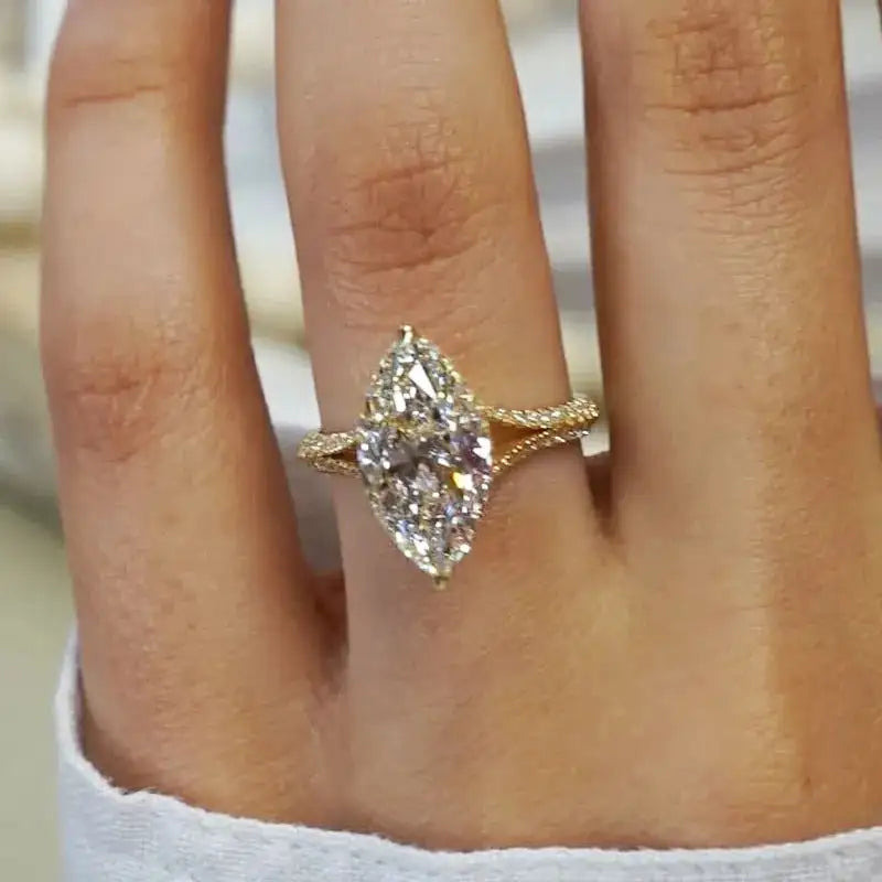 Diamond-studded Ring Women's Design Water Drop Pear Shape - Lootquake