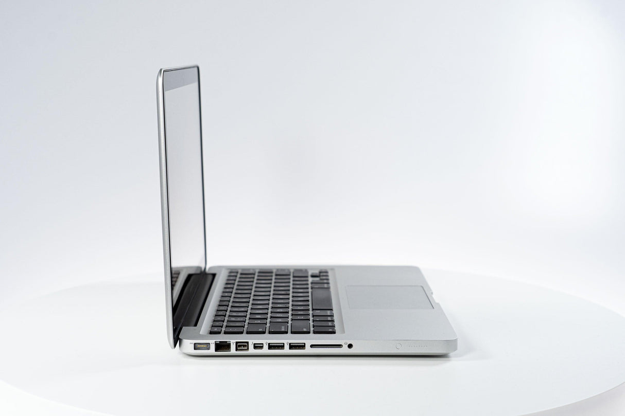 Apple MacBook Pro (13-inch Early 2011) 2.7 GHz i7-2620M 8GB RAM 1TB SSD (Silver)