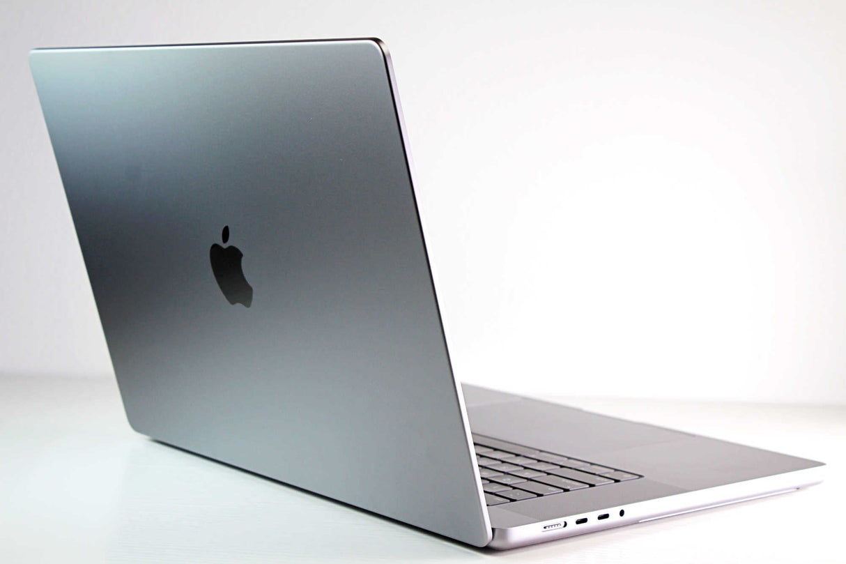2021 Apple MacBook Pro 16-inch M1 Pro - 16-Core GPU 32GB RAM 2TB SSD | Like New