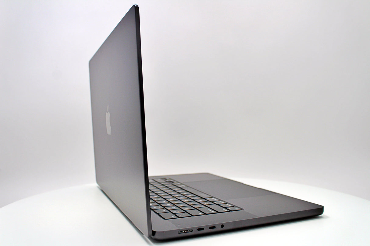 2023 Apple MacBook Pro 16-inch - M3 Max 40-Core GPU 128GB RAM 8TB SSD | Like New