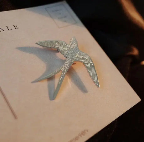 Ins Wind Silver Flying Bird  Swallow Metal Brooch - Lootquake