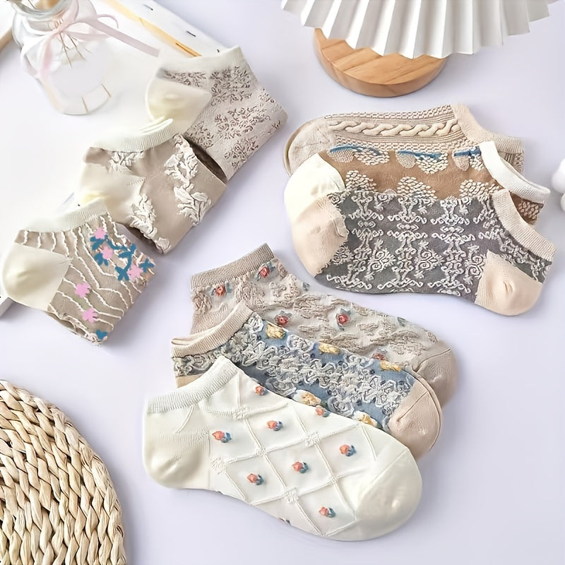 9 pares de calcetines tobilleros de corte bajo con estampado floral vibrante. Tejido de poliéster suave, transpirable y cómodo. Lavable a máquina. Estilo retro. Medias y calcetería para mujer.