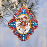 Figura navideña del juguetón Sr. Muñeco de Nieve, pintada a mano. Adorno navideño esculpido y pintado a mano por G. DeBrekht. Decoración navideña de Papá Noel y muñeco de nieve. 6102442