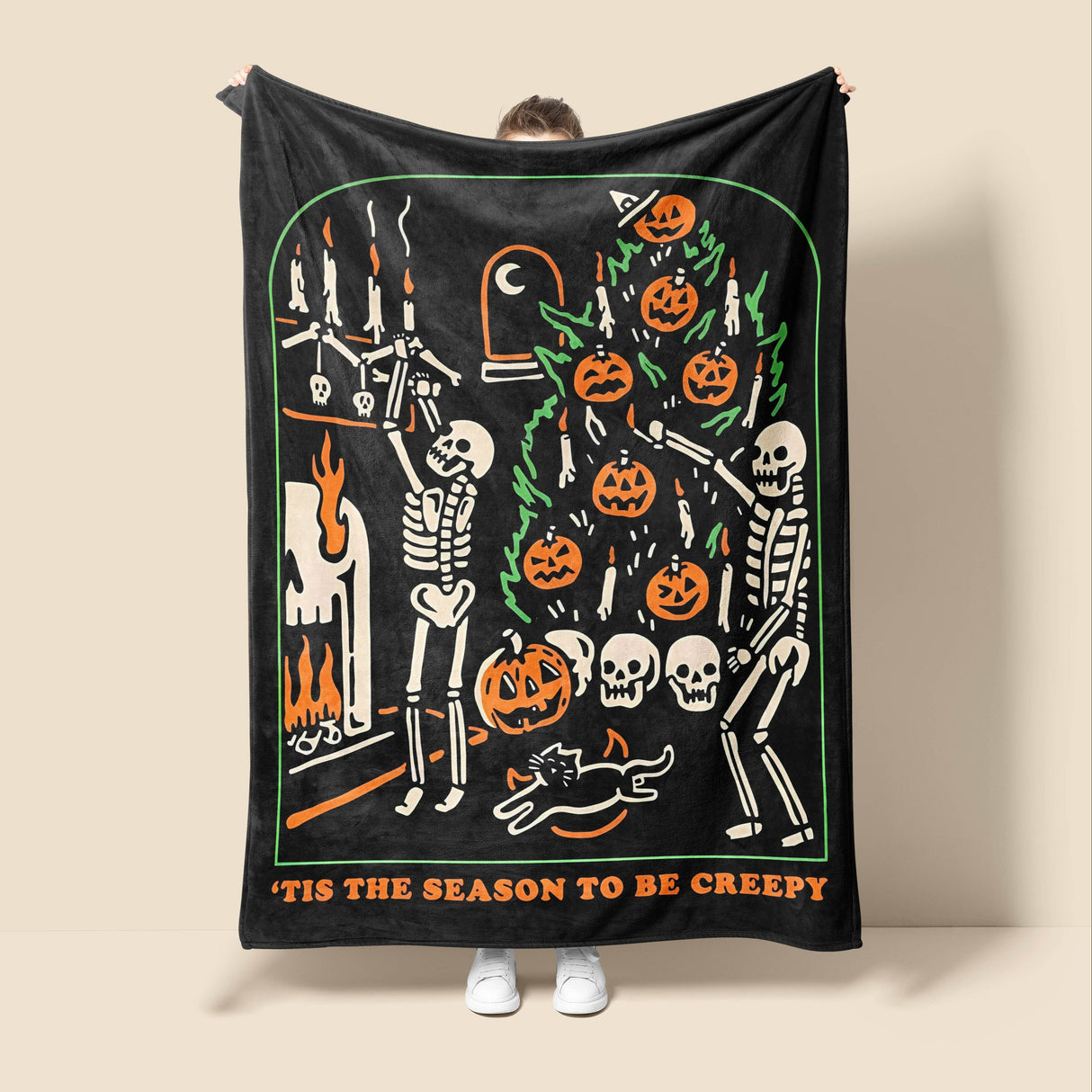 Couverture d'Halloween en flanelle polaire avec motif tête de mort et citrouille, pour femme et homme, légère et moelleuse, idéale pour la chambre ou le canapé, noire