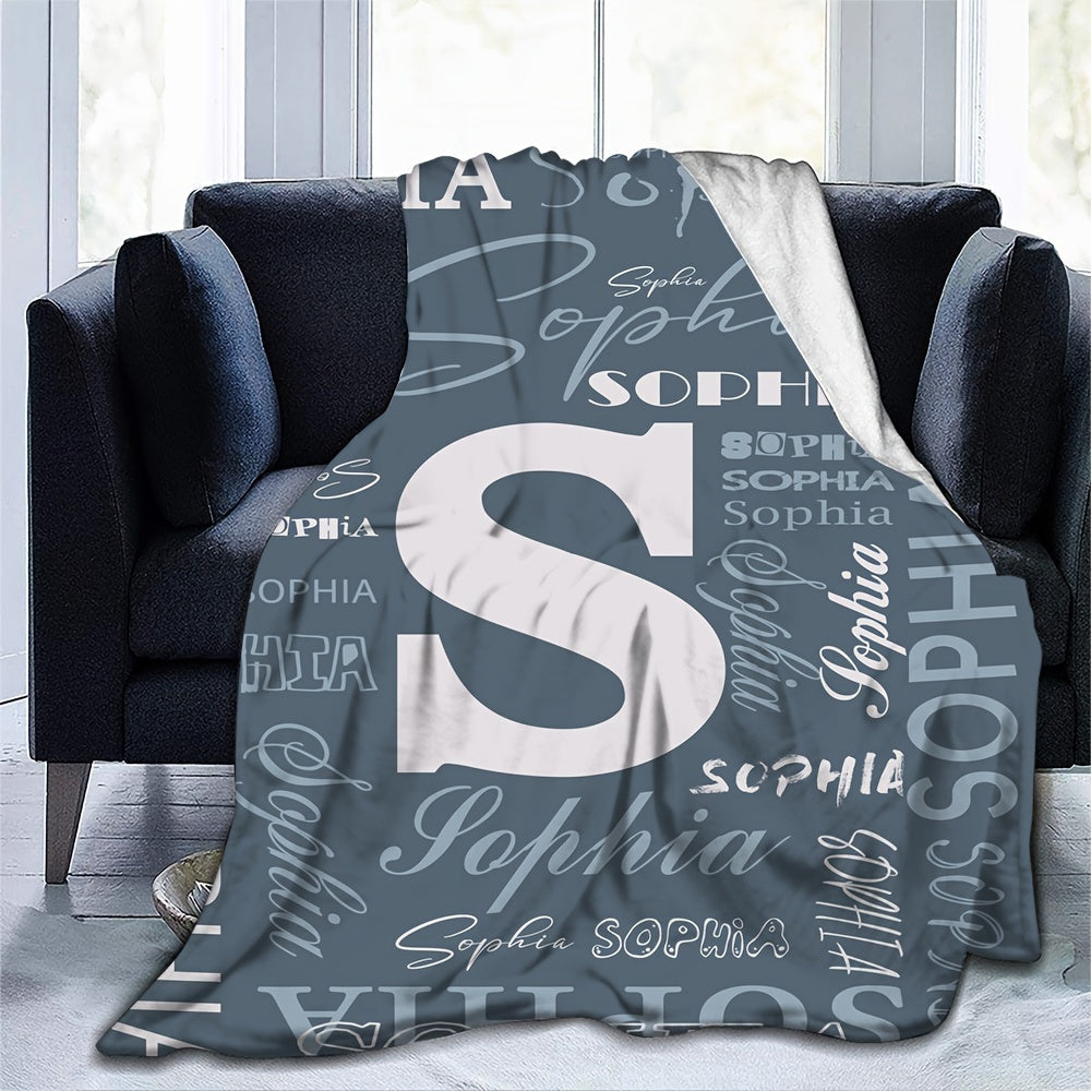 1pc Personalized Name Flannel Blanket - Cozy & Warm, Customized with Your Letters - A Perfect Commemorative Gift for Loved Ones, Ideal for Napping, Camping, & Travel Adventures