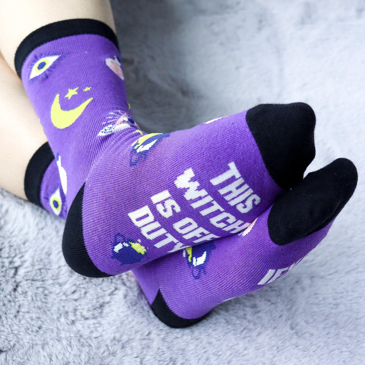 1 par de calcetines de bruja para mujer, cómodos y a la moda, regalos de bruja para Halloween, regalos de cumpleaños para hermana y esposa.