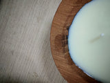 A Scented Candle with a Unique And Fresh Aroma, Made from Soy Wax And Presented in a Wooden Boat-Shaped Container. It Is Perfect for Homes, Hotels, And Upscale Restaurants. Widely Used to Create a Romantic And Warm Atmosphere