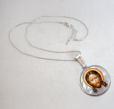 Collar de nácar bañado en plata con el Icono del Santo Rostro - 43018