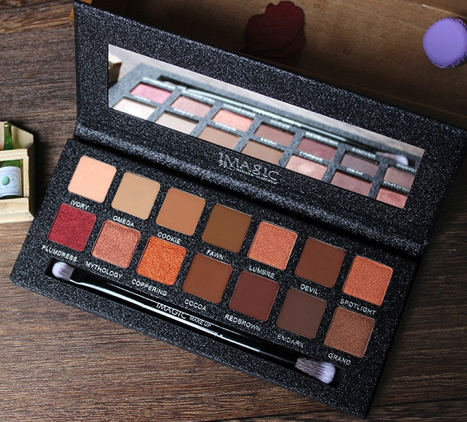 14-Color Eyeshadow Palette: Cool and Warm Tones for Brightening Complexion