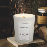 Bougie parfumée LASTAR Gardenia, 70 g – Arôme relaxant et lueur chaleureuse pour une ambiance chaleureuse, idéale pour la chambre et l'intérieur, pot en verre inclus