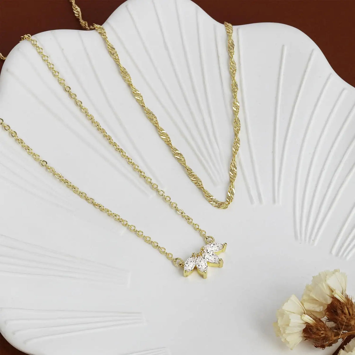 Women's Brass Gold Plated Inlaid Zircon Petal Double-layer Necklace - Lootquake