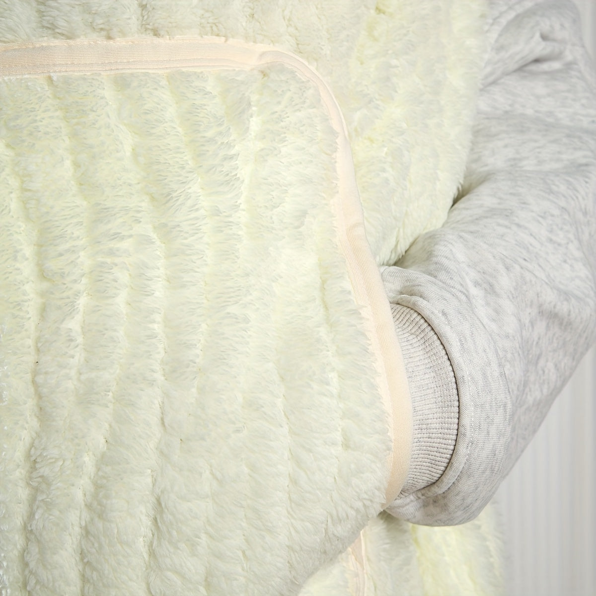 Couverture d'automne et d'hiver douillette - Jeté avec poche chaude pour maman, rangement pratique et tissu doux - Cadeau d'Halloween et de Noël parfait pour la famille et les amis