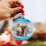 Amor para todas las estaciones: Adorno de cristal con forma de bola de oso grizzly de G. Debrekht - Decoración navideña con animales salvajes - 73382